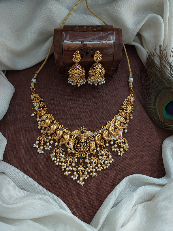 Lakshmi deals necklace set